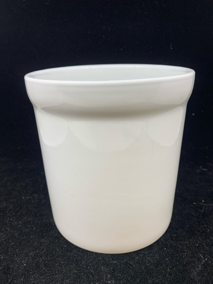 LARGE WHITE CERAMIC UTENSIL CROCK.