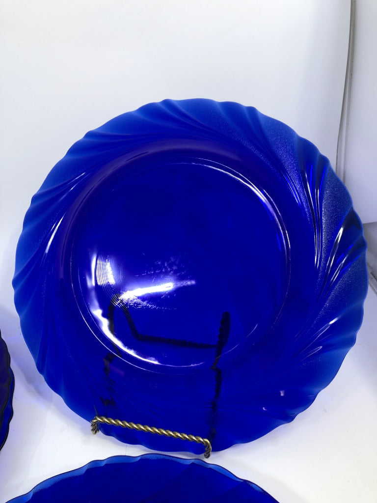 6 COBALT BLUE PLATES W/WAVY EDGE.