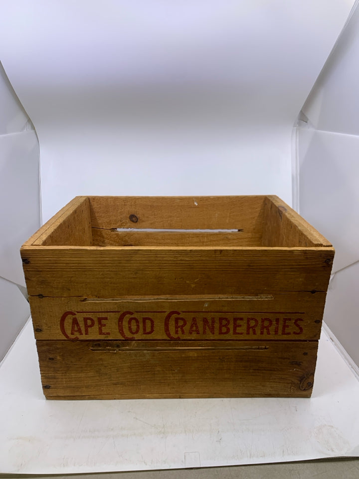 VTG WOOD CRATE CAPE COD CRANBERRIES.