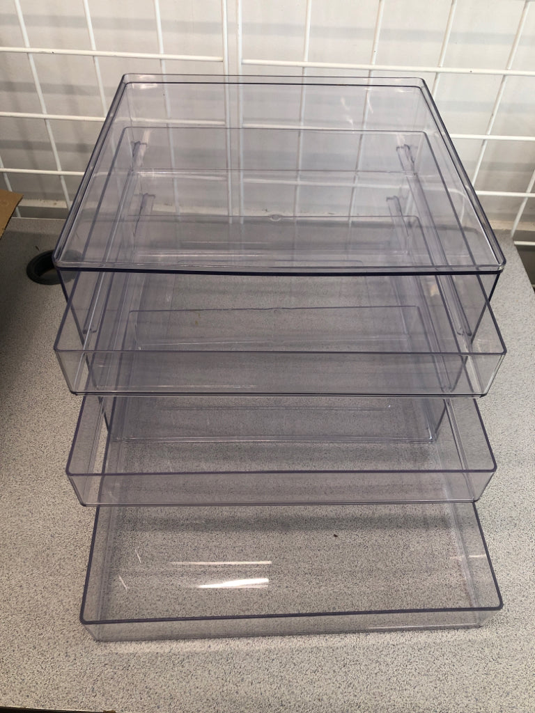 3-DRAWER ACRYLIC ORGANIZER.