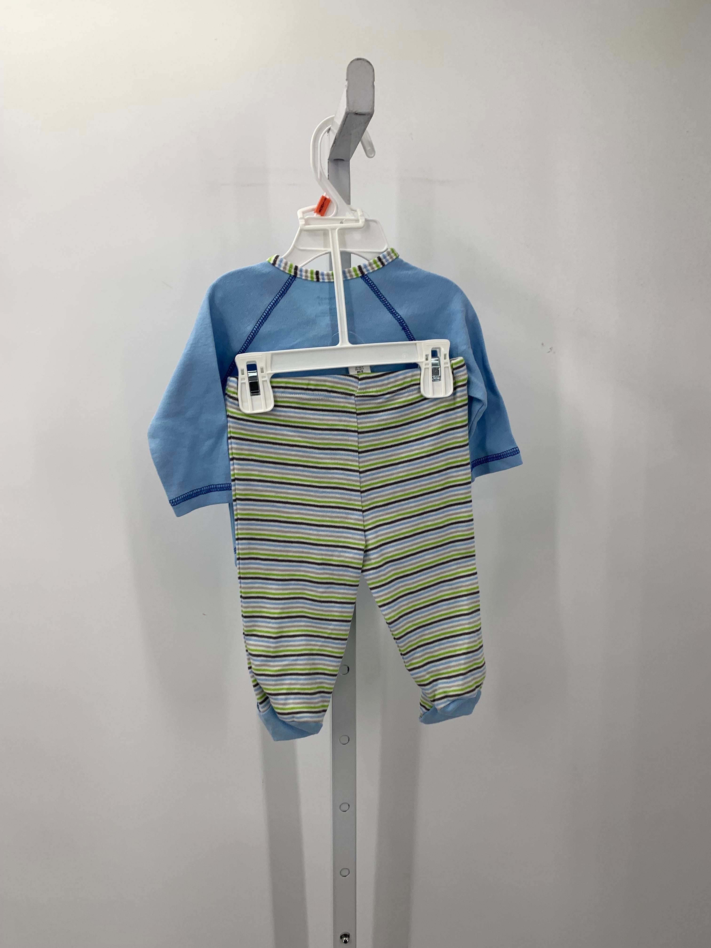 NEW GIRAFFE SHIRT AND STRIPE PANTS