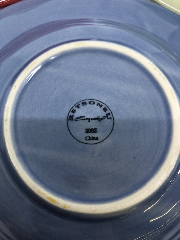 6 MULTI-COLOR RETRONEU SALAD BOWLS.
