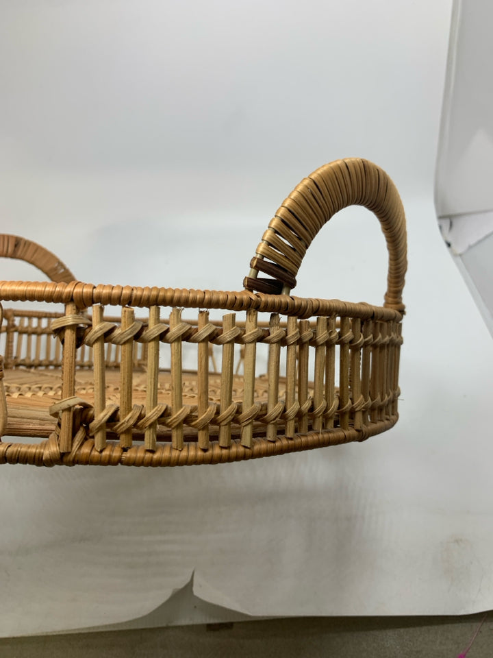 DETAILED WOOD SEE THROUGH TRAY W/ HANDLES.