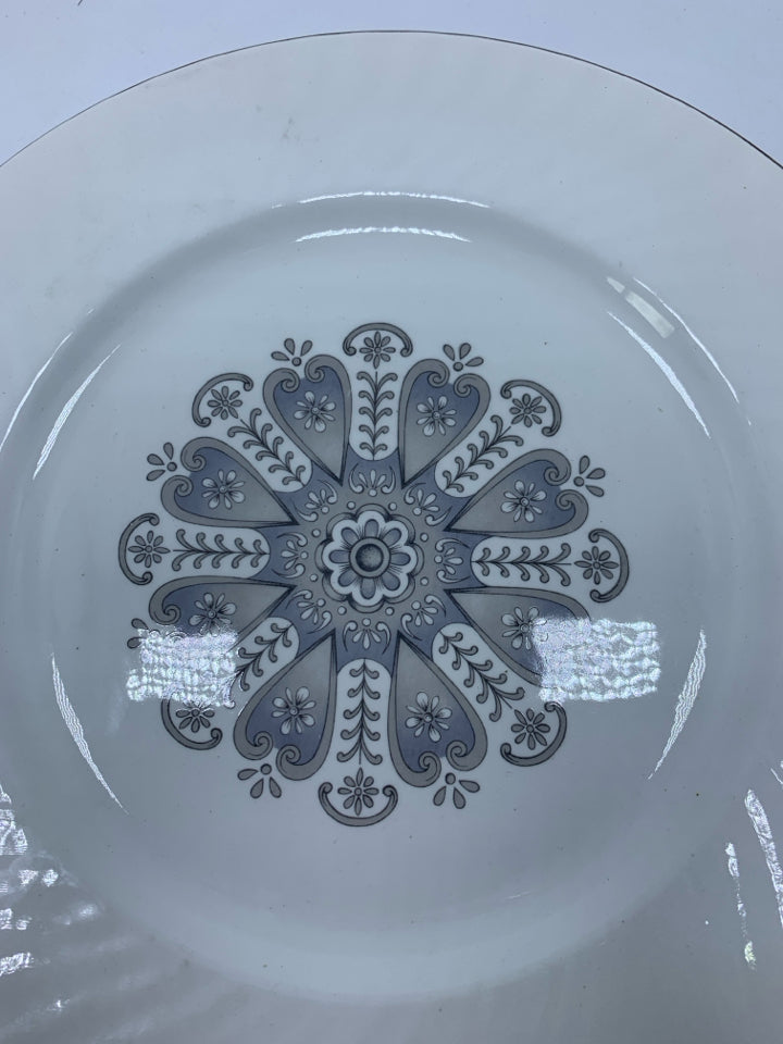 6 VTG MANCHESTER DINNER PLATES SILVER RIM.