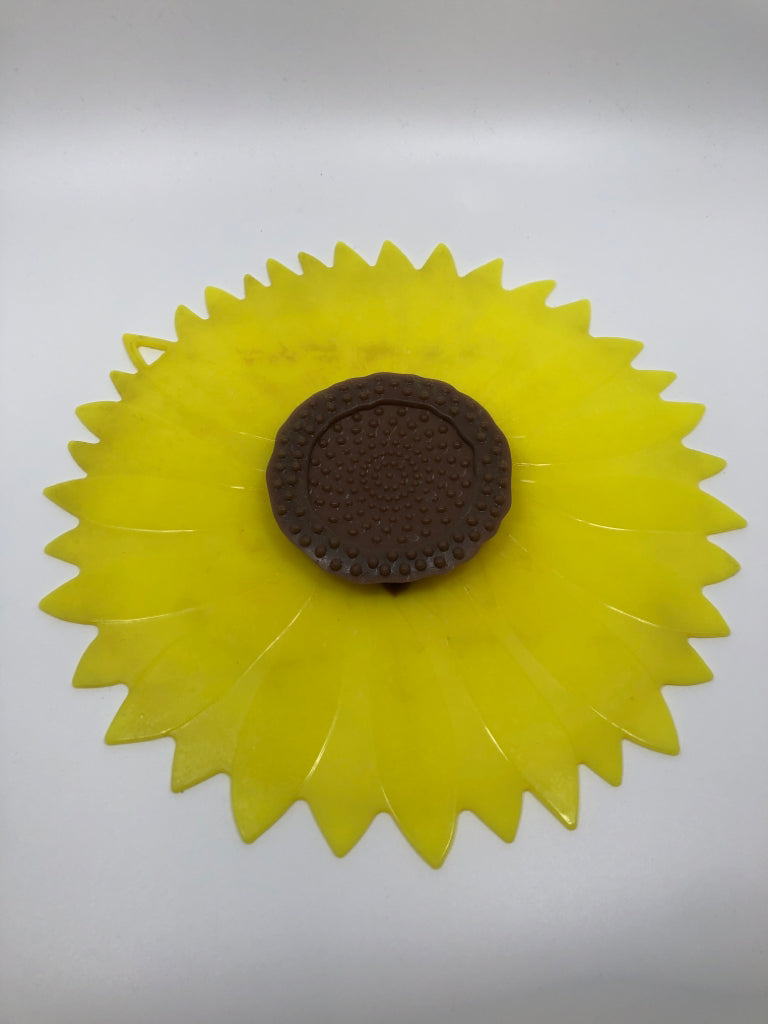 SUNFLOWER SILICONE POT COVER.