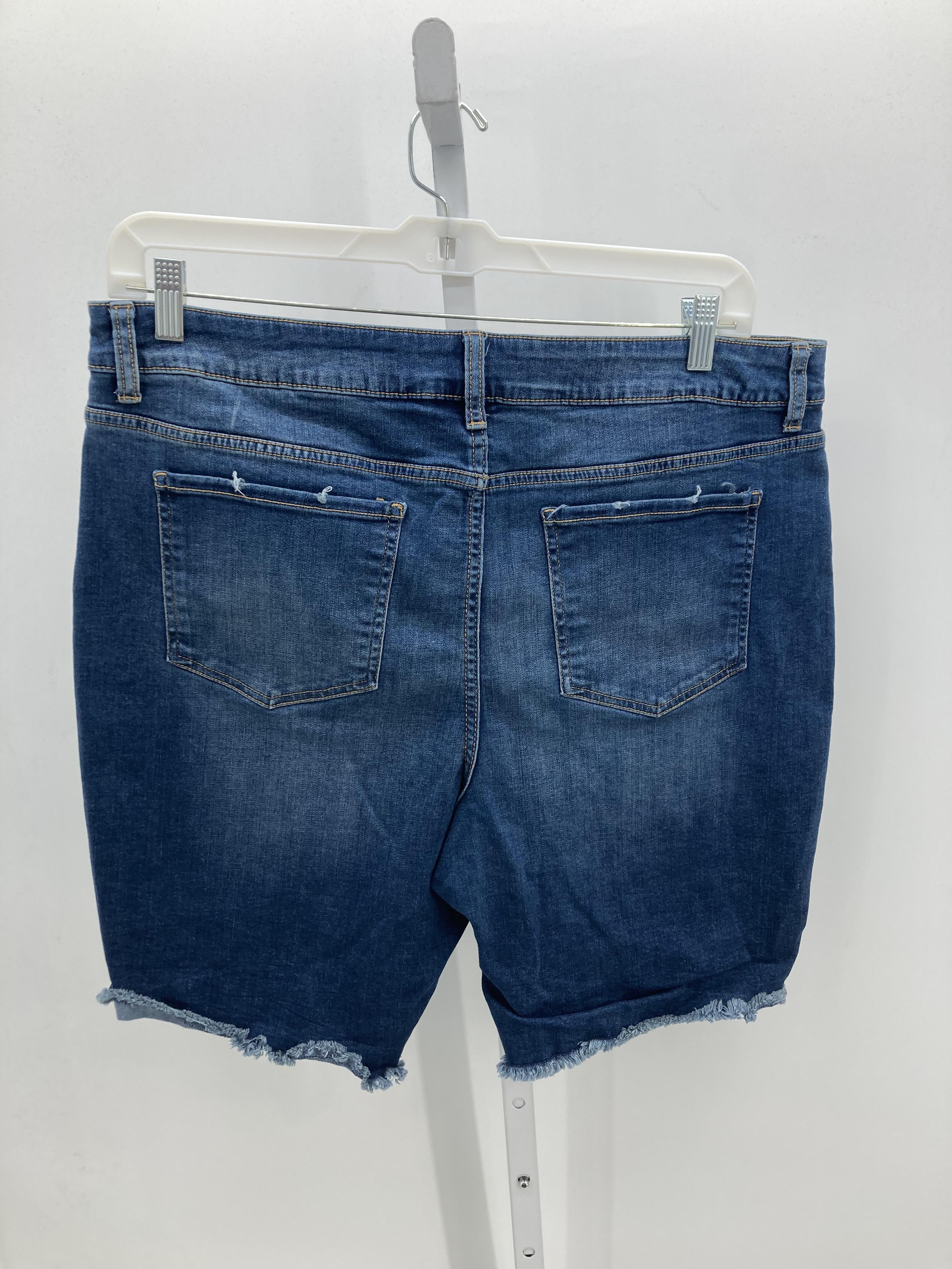 Time and Tru Size 20 Misses Shorts