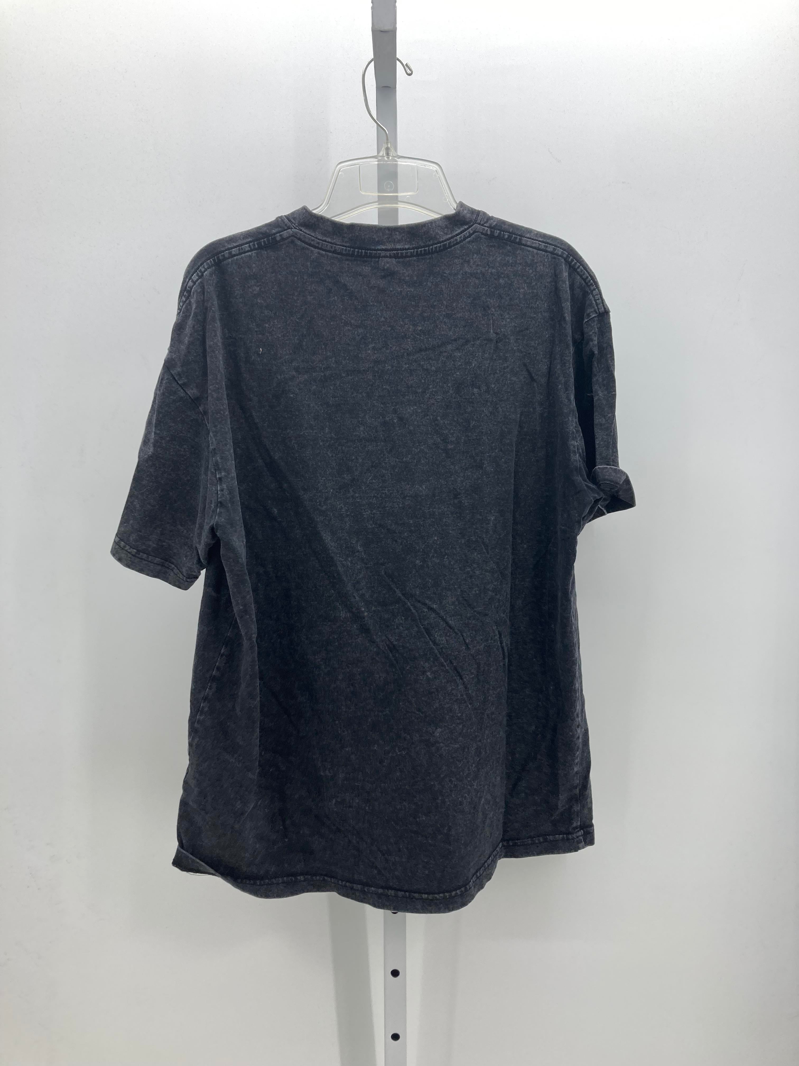 KNIT TEE.