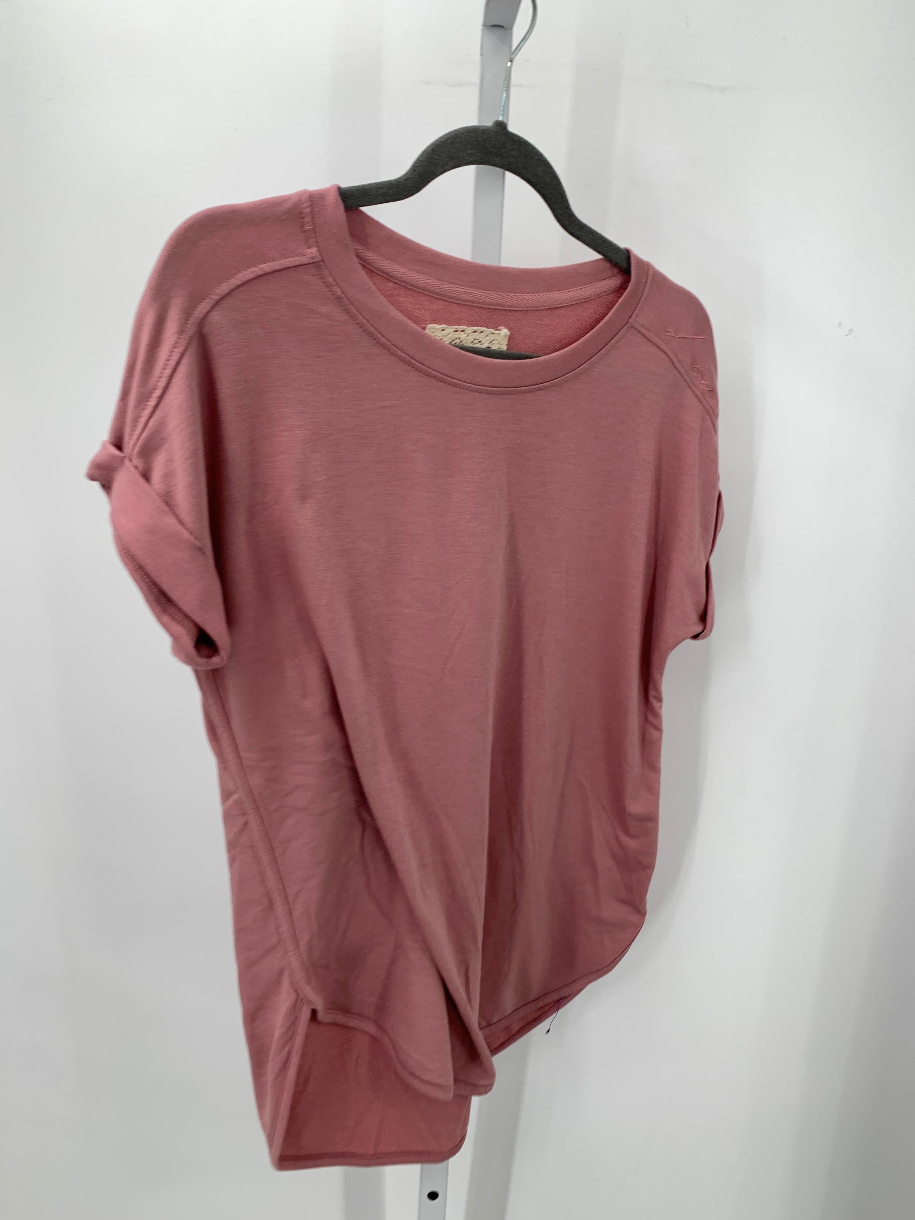 Cupio Size Medium Juniors Short Sleeve Shirt