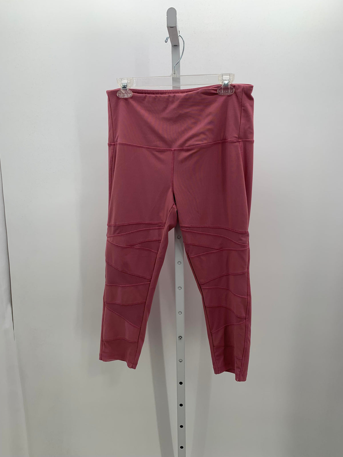 VOGO Size Extra Large Misses Capri Pants