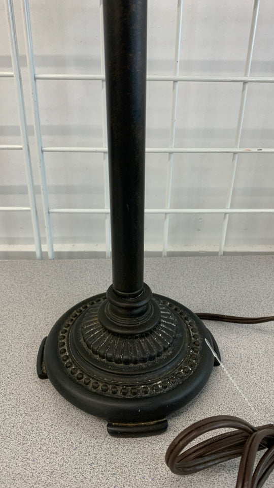 BLACK METAL BASE LAMP W/TAN FAUX LEATHER SHADE.