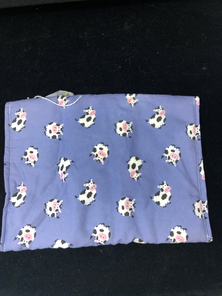 BAKED POTATO BAG W COWS ON IT.