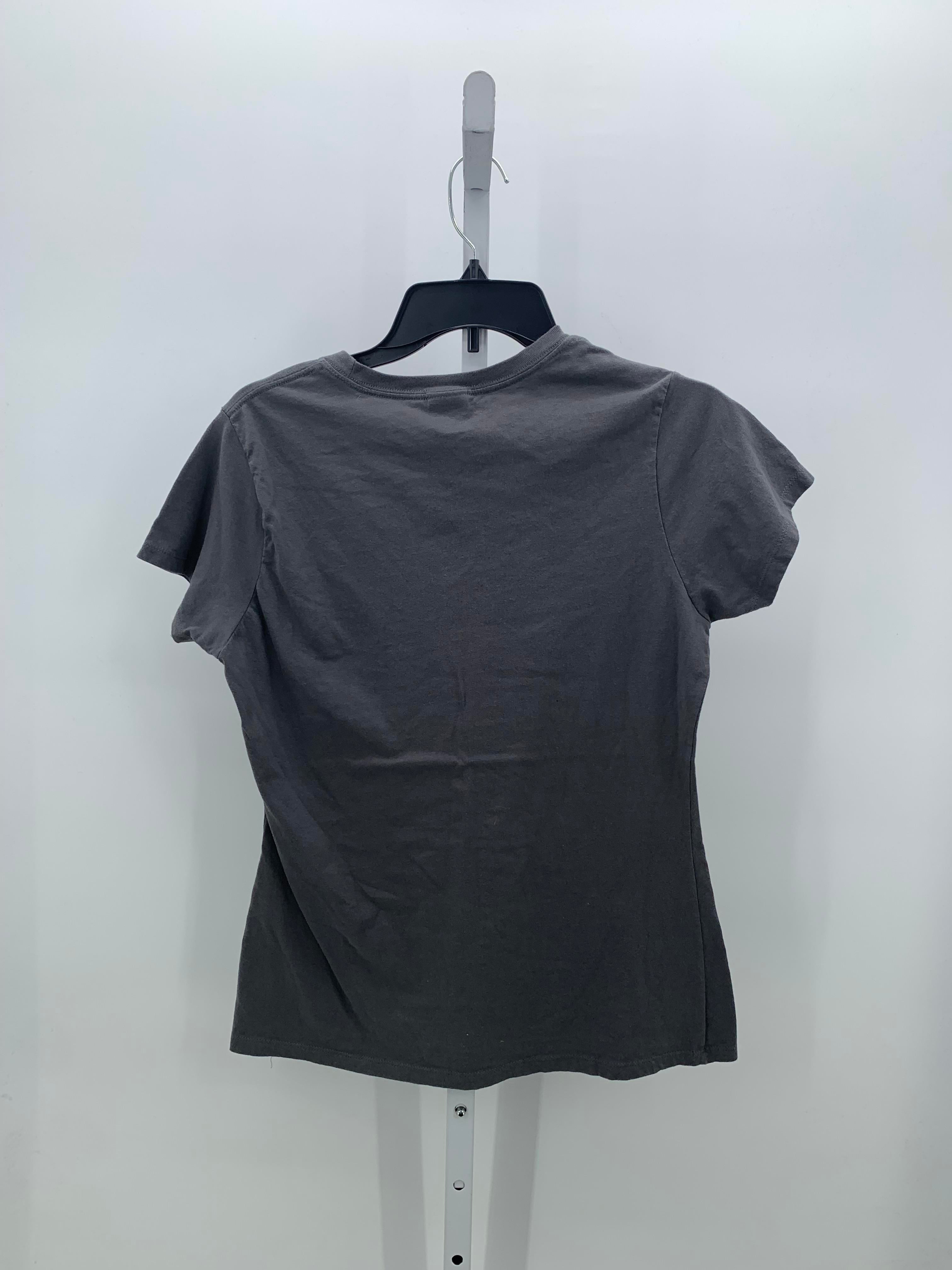 Size Medium Misses Short Sleeve Shirt