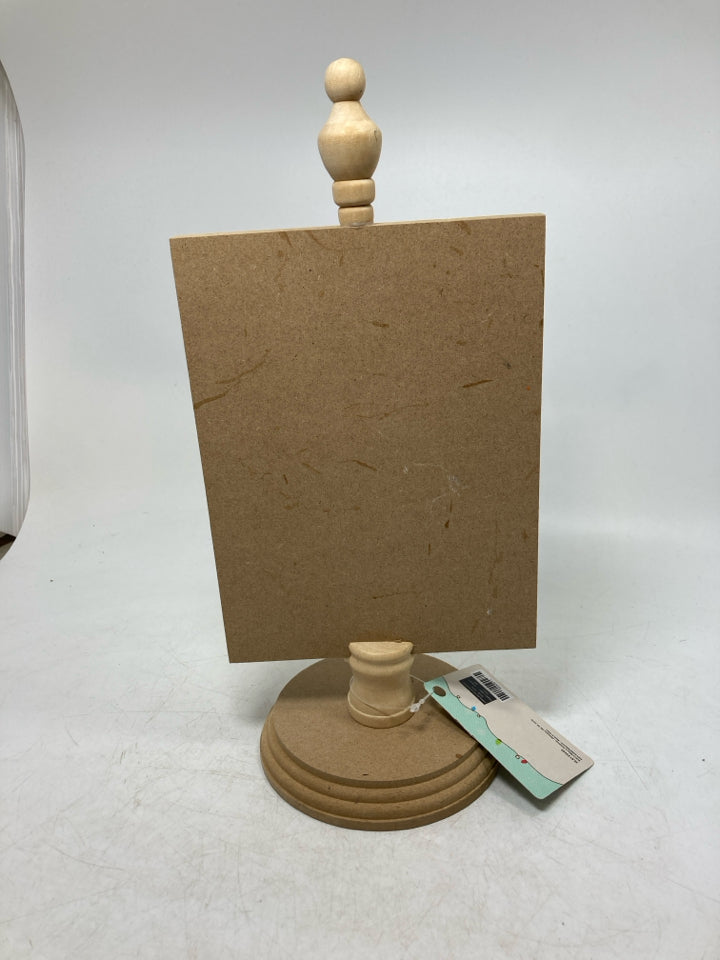 UNFINISHED FOOTED SIGN
