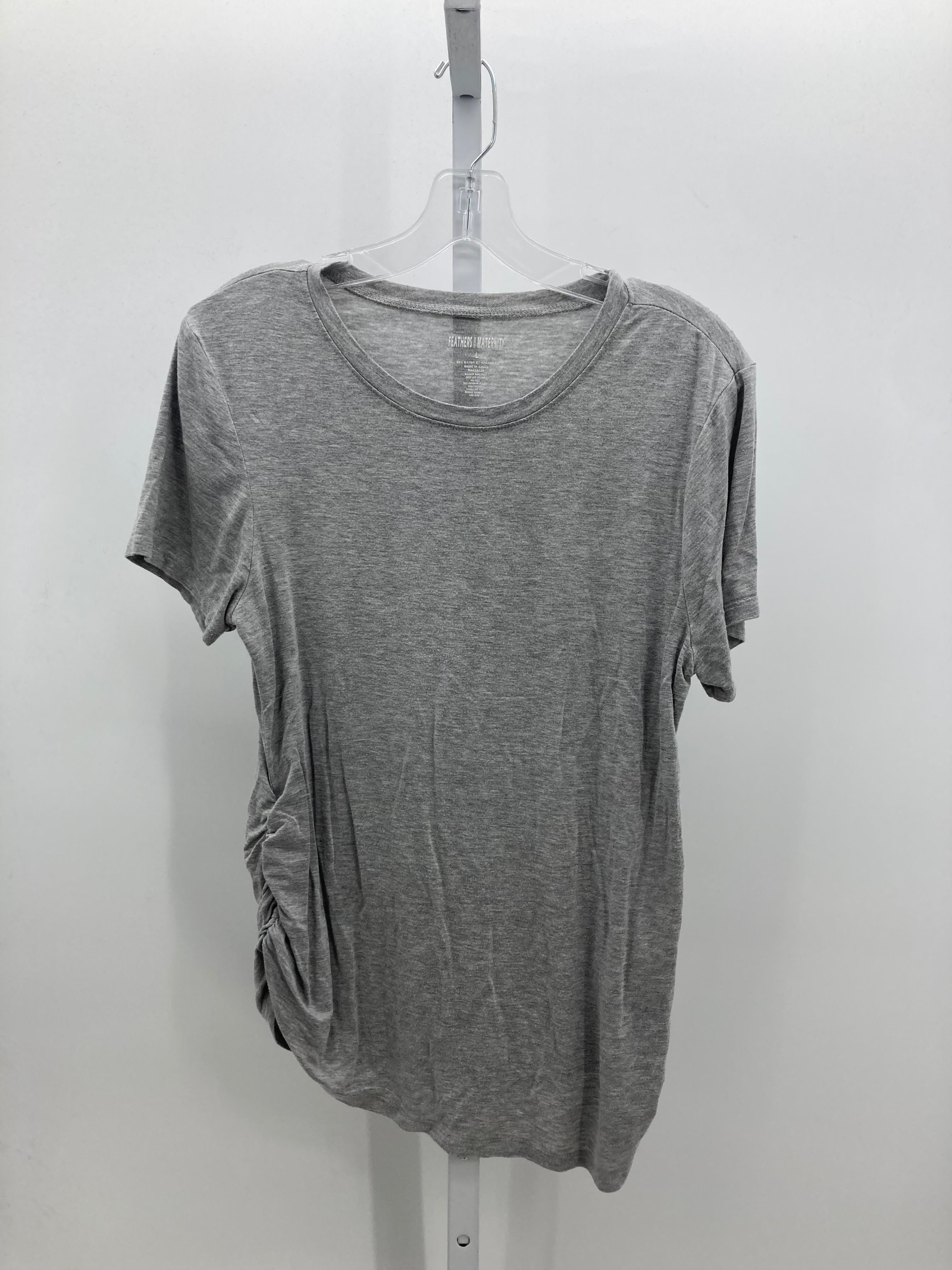 Feathers Grey Size Large Maternity Short Sleeve Shirt