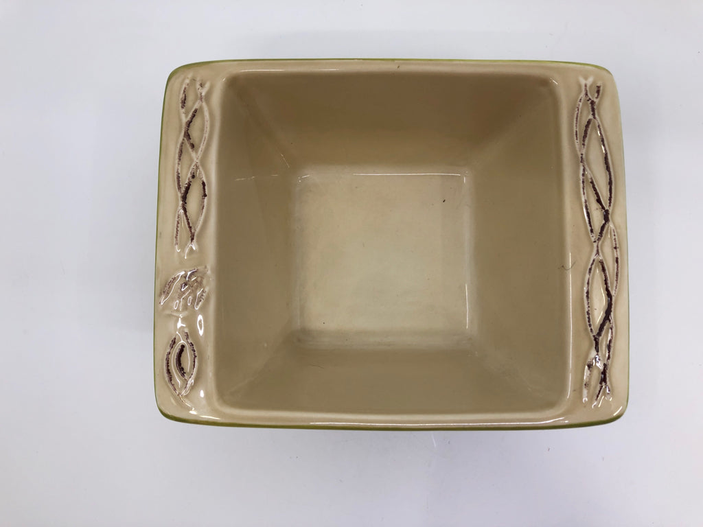 GREEN SQUARE BOWL W HANDLES.