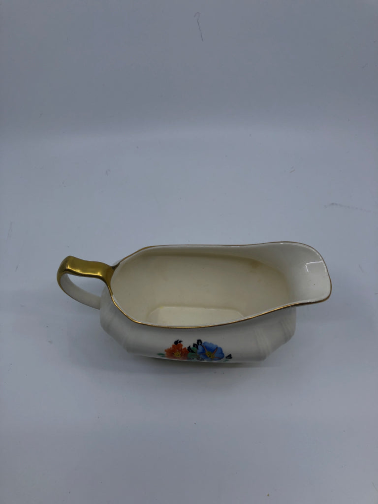 VTG WHITE GOLD TRIM GRAVY SERVER BLUE/PINK FLORAL PATTERN.