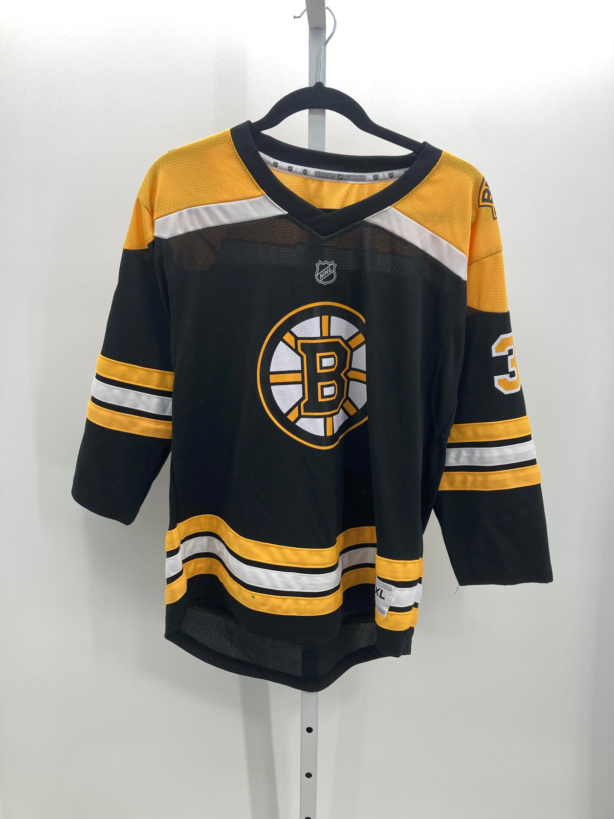 BOSTON BRUINS BERGERON 37.