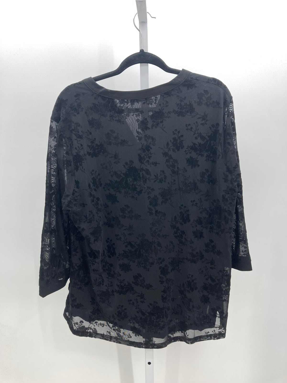 Size XXL Misses 3/4 Sleeve Shirt