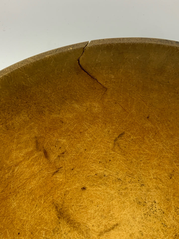 VTG WOOD CARVED BOWL.