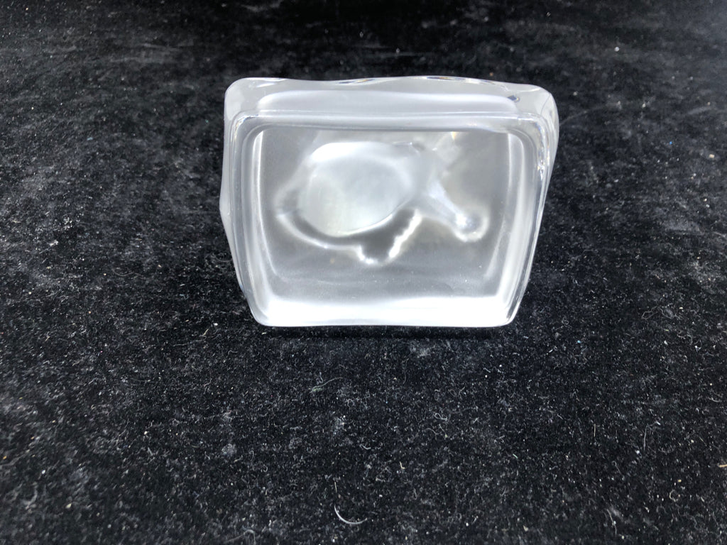 CLEAR/FROSTED GLASS CAT PAPER WEIGHT.