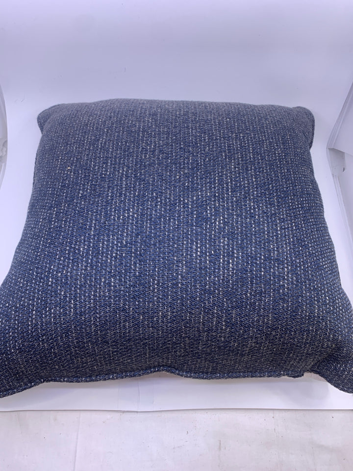 NAVY LEAF DETAIL, WHITE AND NAVY PILLOW.