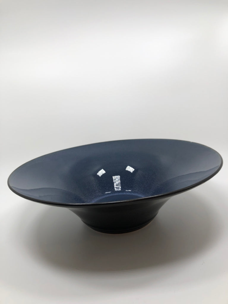 BLUE GLAZE CERAMIC BOWL.