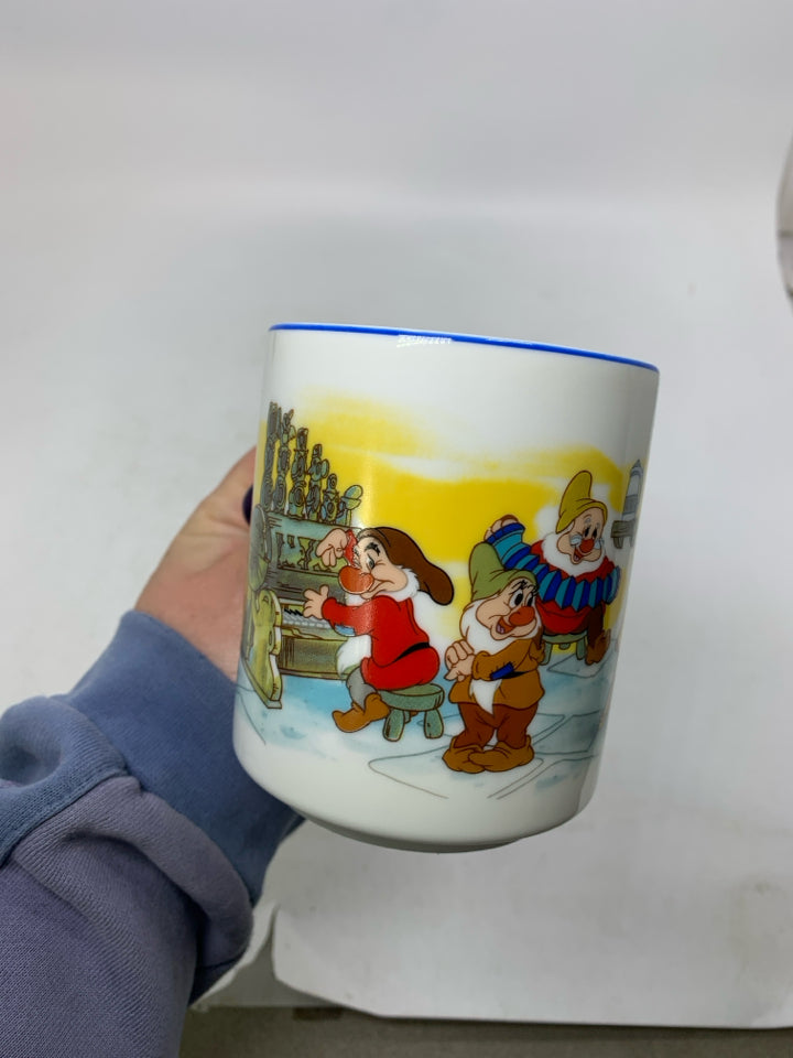 VTG SNOW WHITE & 7 DWARFS MUG.