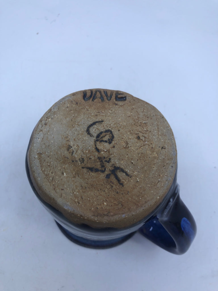 POTTERY WALDEN POND MUG.