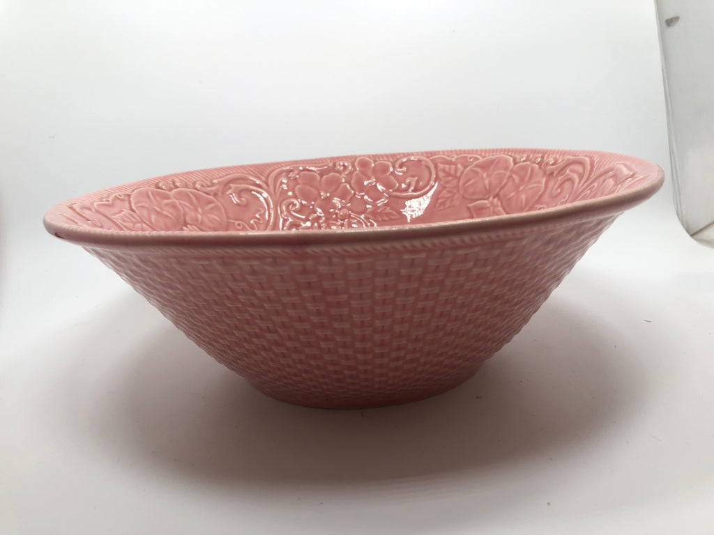 PINK SERVING BOWL W/EMBOSSED FLOWERS.