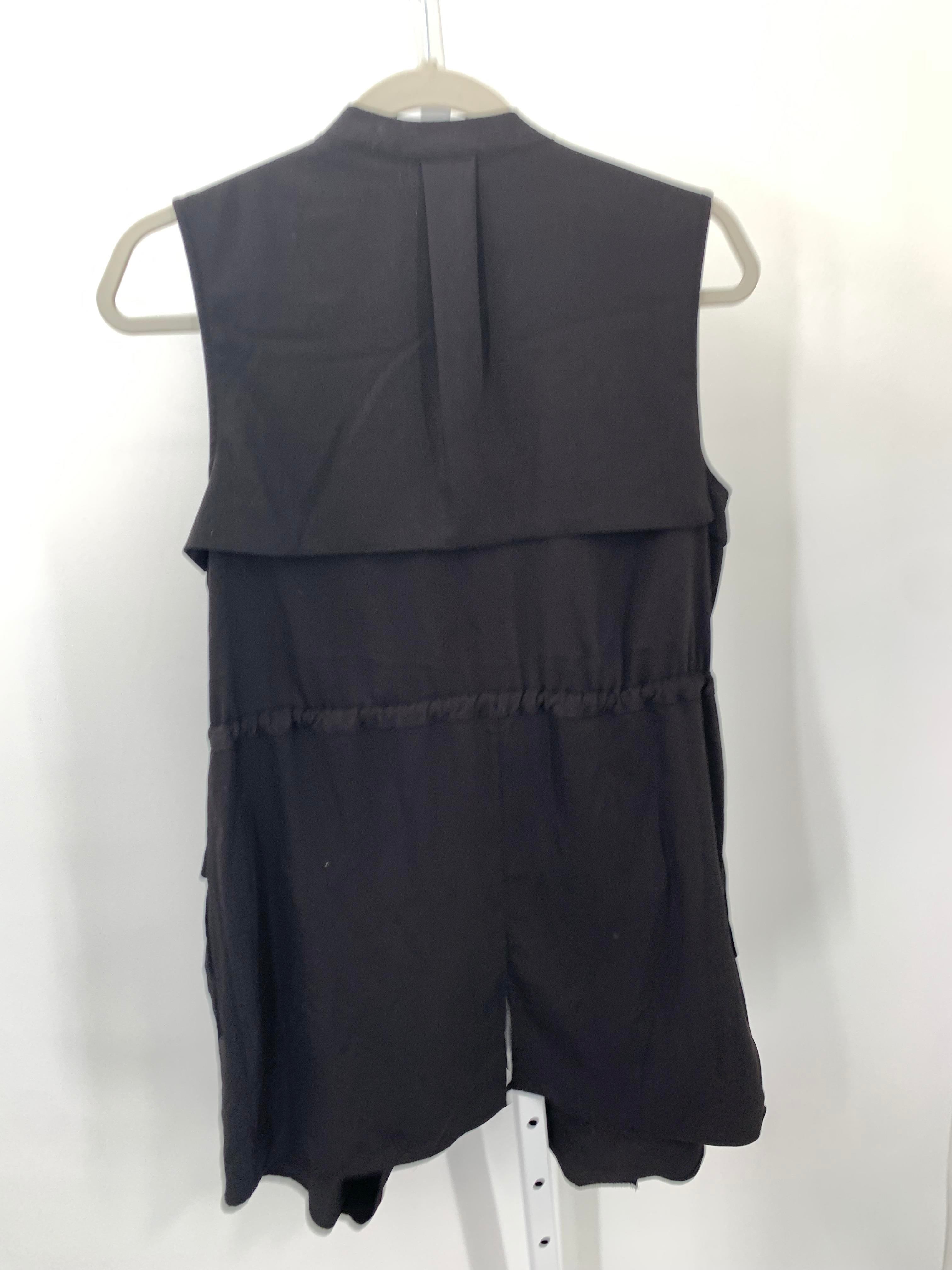 Vera Wang Size Medium Misses Vest