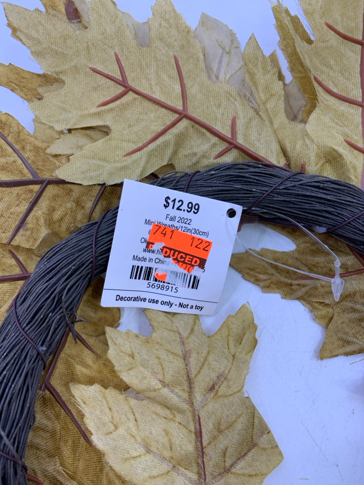 2 TAN LEAVES SMALL WREATHS.
