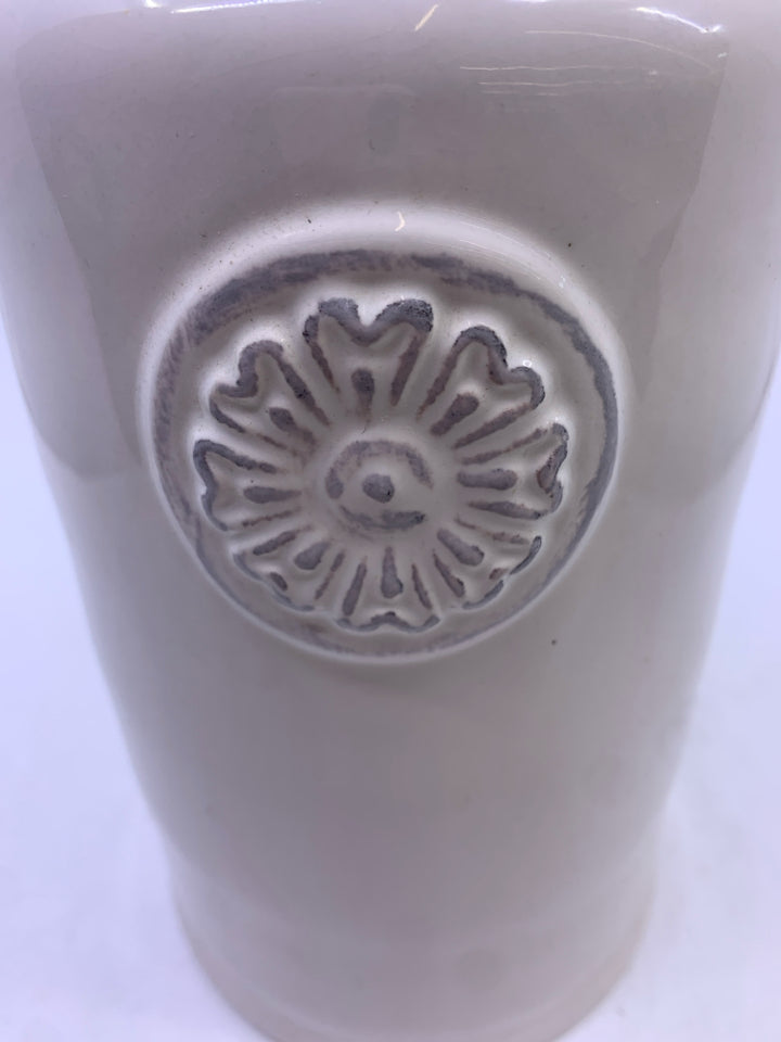 LARGE CERAMIC WHITE VASE W/ BURLAP EMBOSSED MEDALLION.