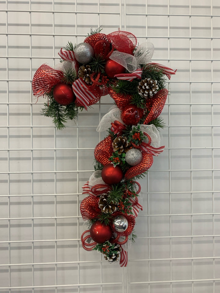 ORNAMENT AND RIBBON CANDY CANE WREATH.