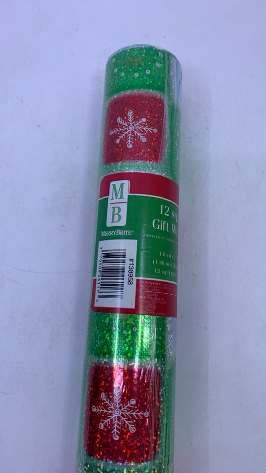 GREEN AND RED SNOWFLAKE WRAPPING PAPER.