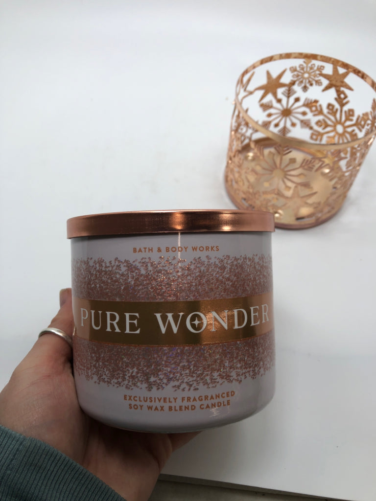 PURE WONDER CANDLE W/ SNOWFLAKE METAL STAND.