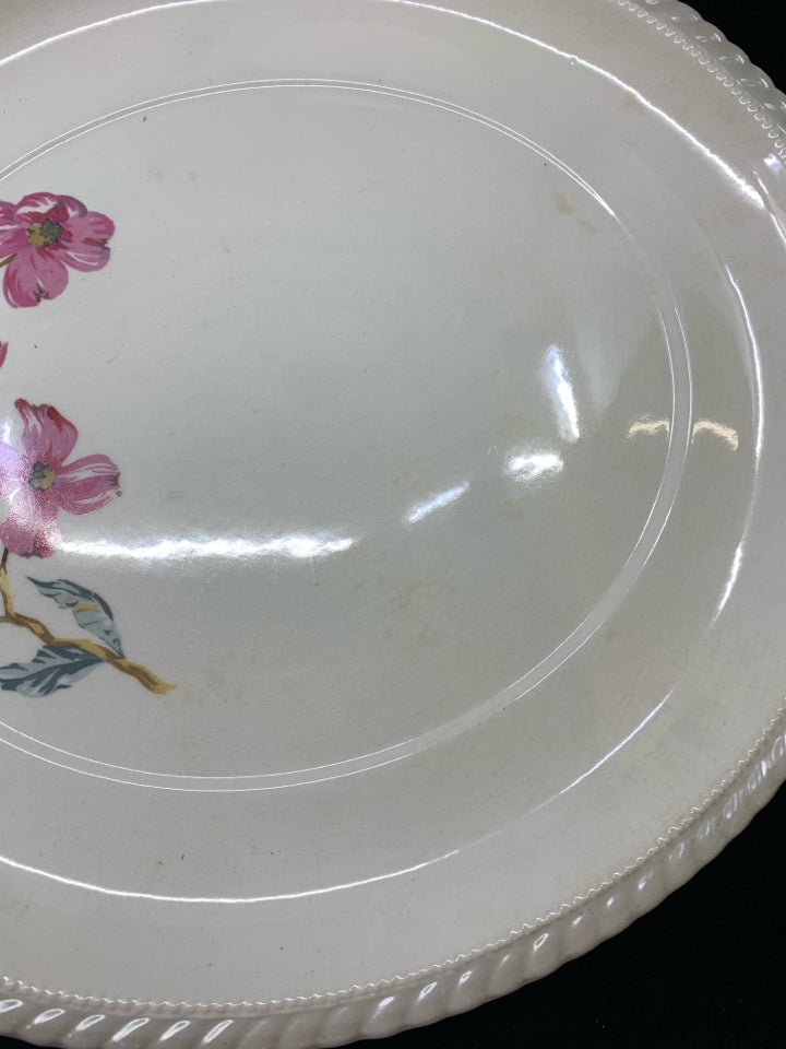 3PC CREAM W/PINK FLOWERS SERVING SET.