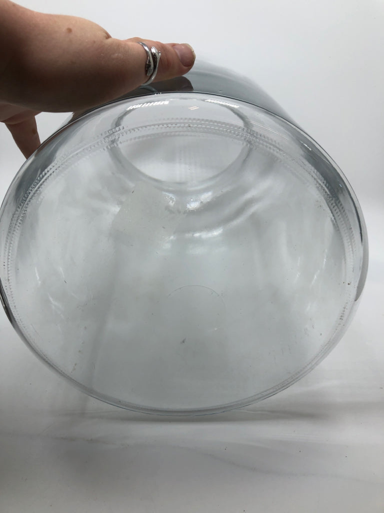 GLASS CANISTER W/METAL LID.