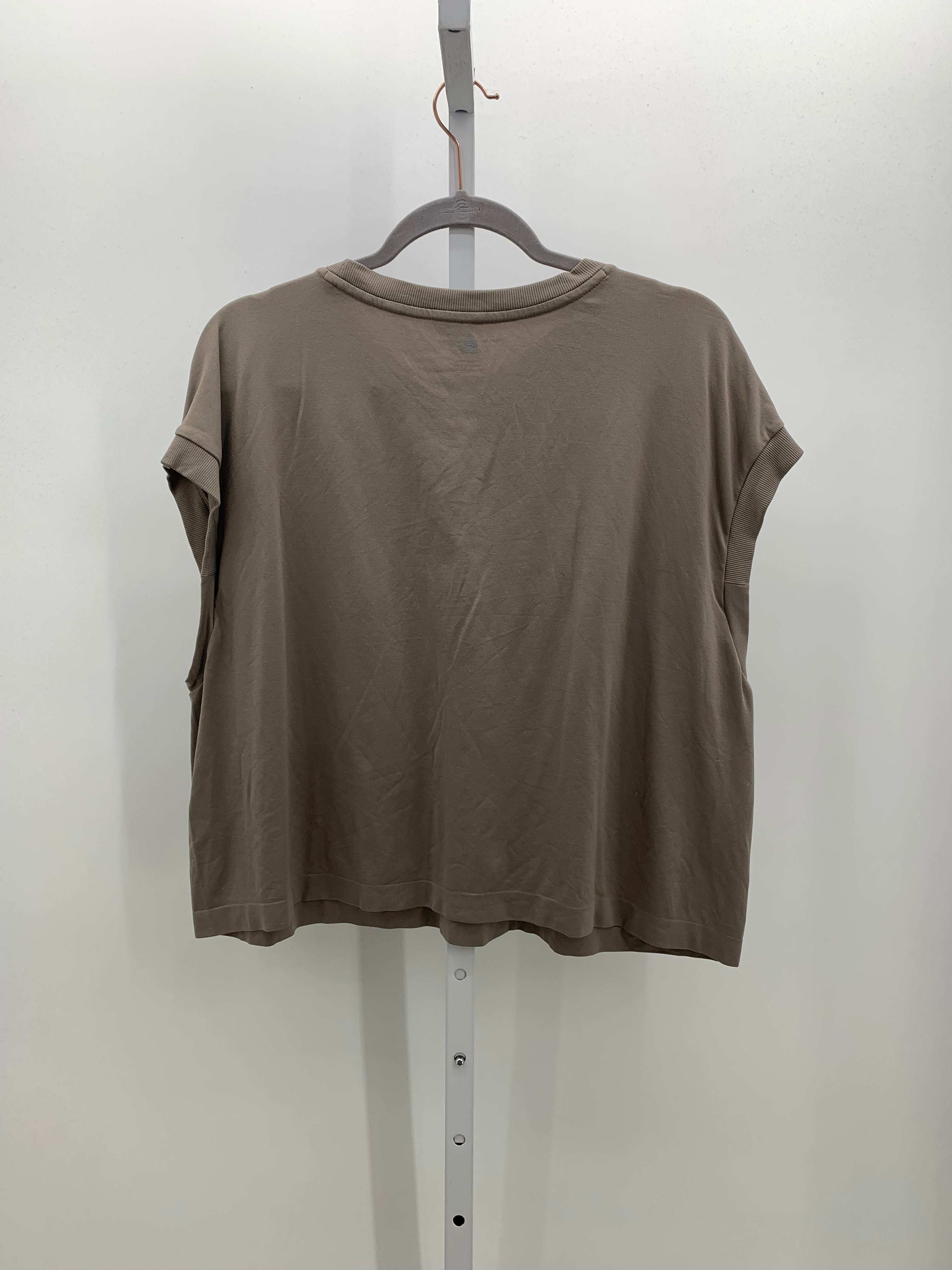 Size Extra Large Misses Sleeveless Shirt