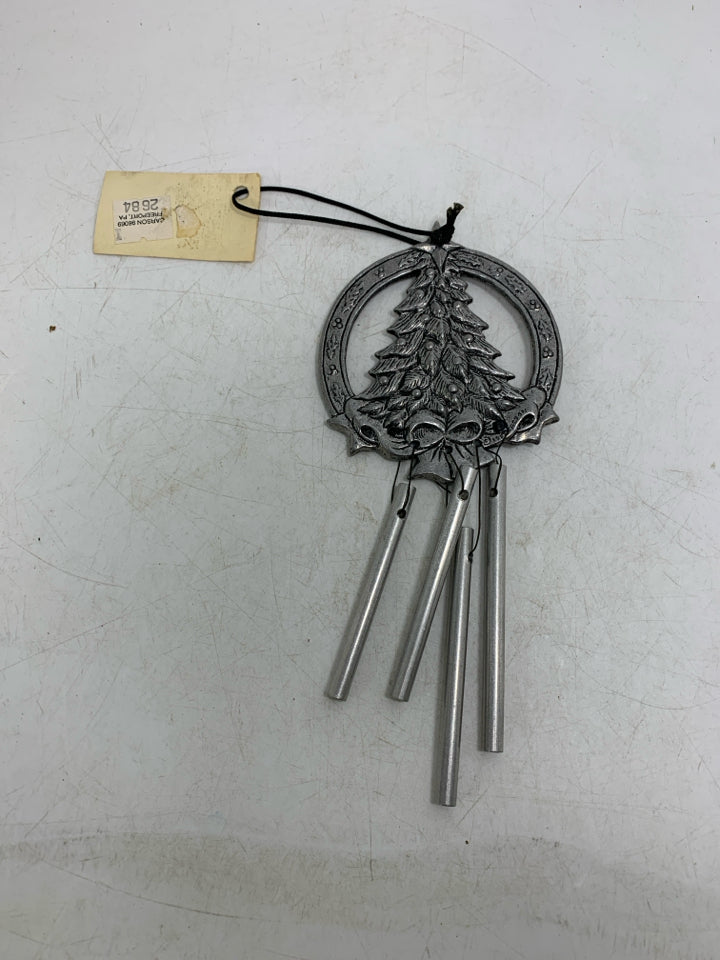 WINDCHARMS CHRISTMAS TREE SMALL WINDCHIME.
