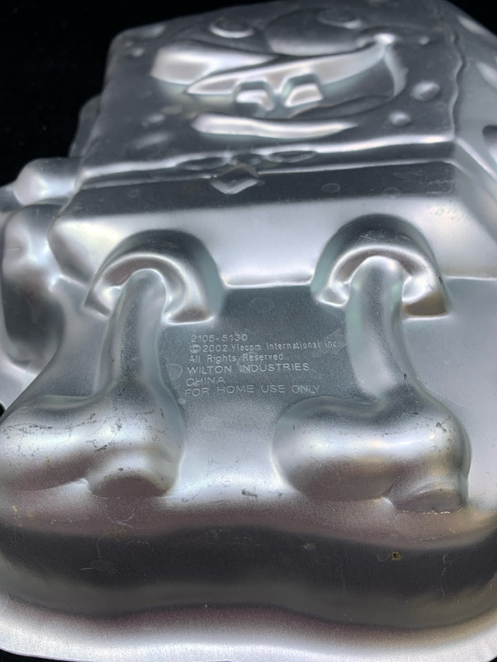 WILTON SPONGEBOB CAKE PAN.