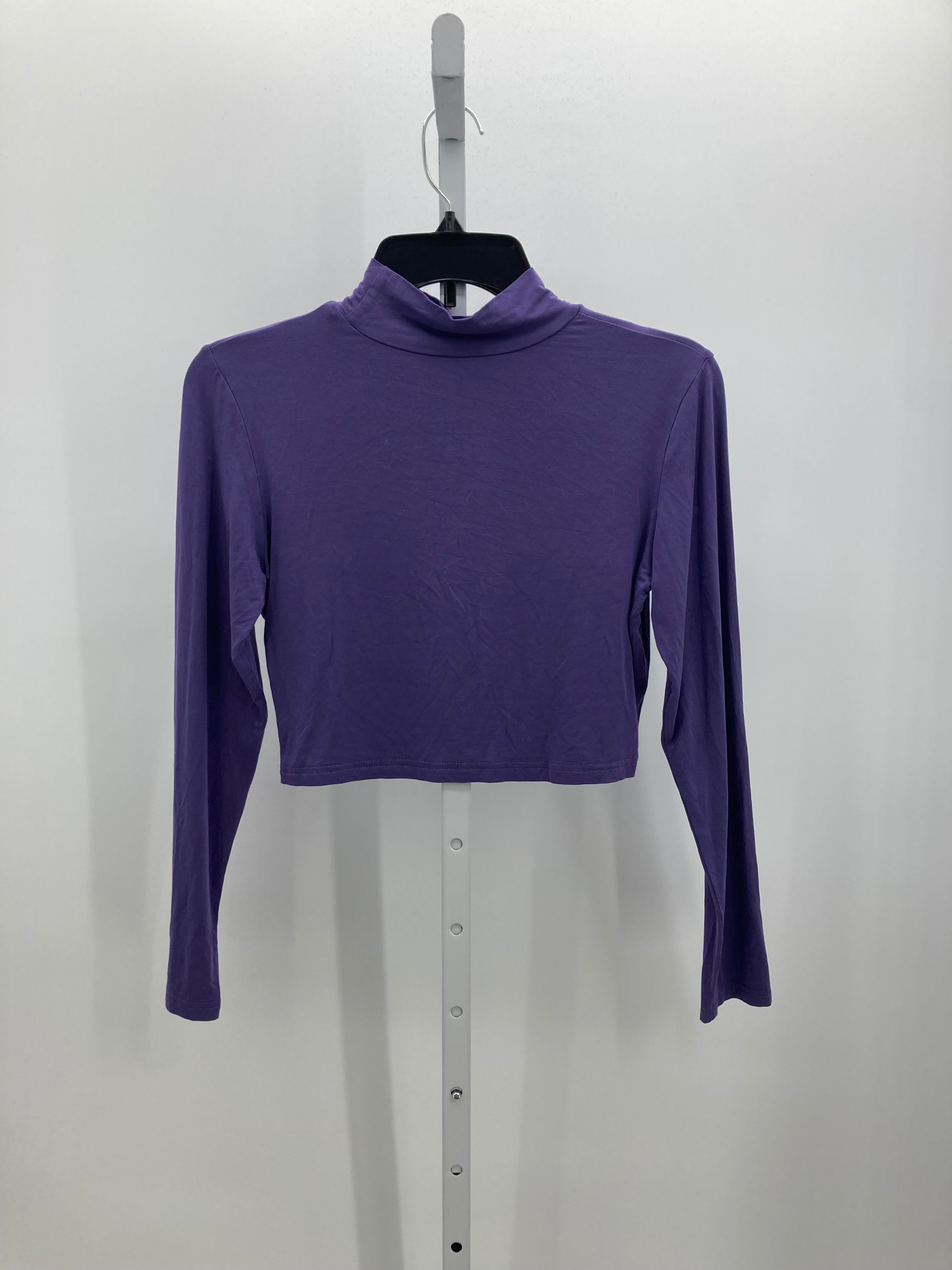 Trendy Size Medium Juniors Long Sleeve Shirt