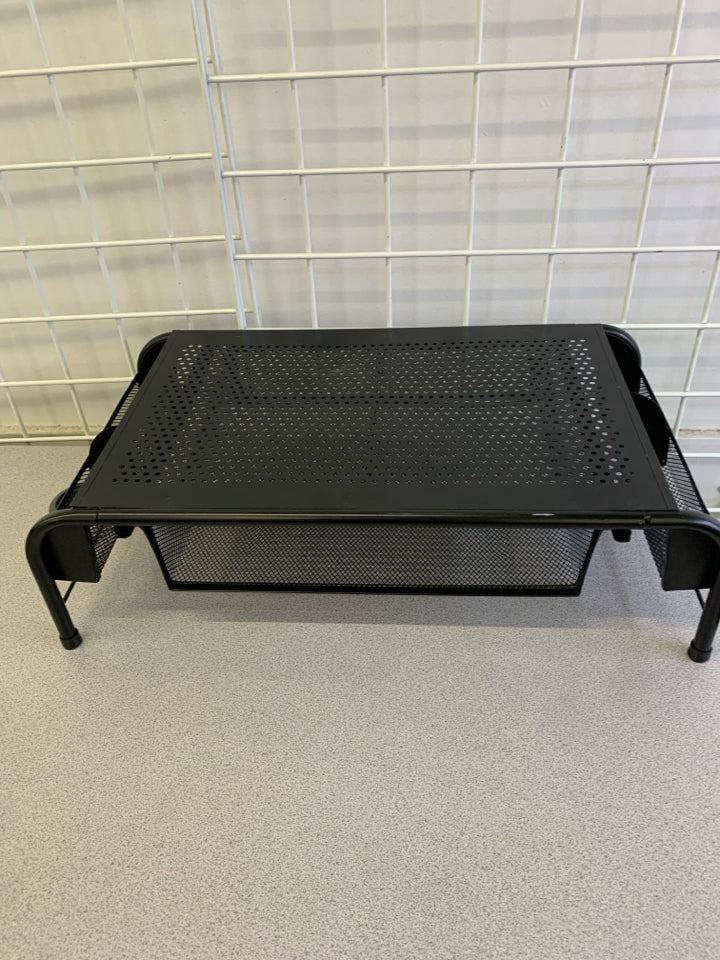 BLACK METAL COMPUTER RISER.