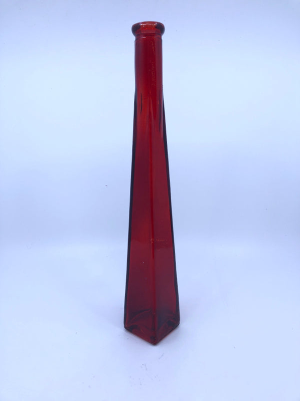 RED TALL GLASS BUD VASE.