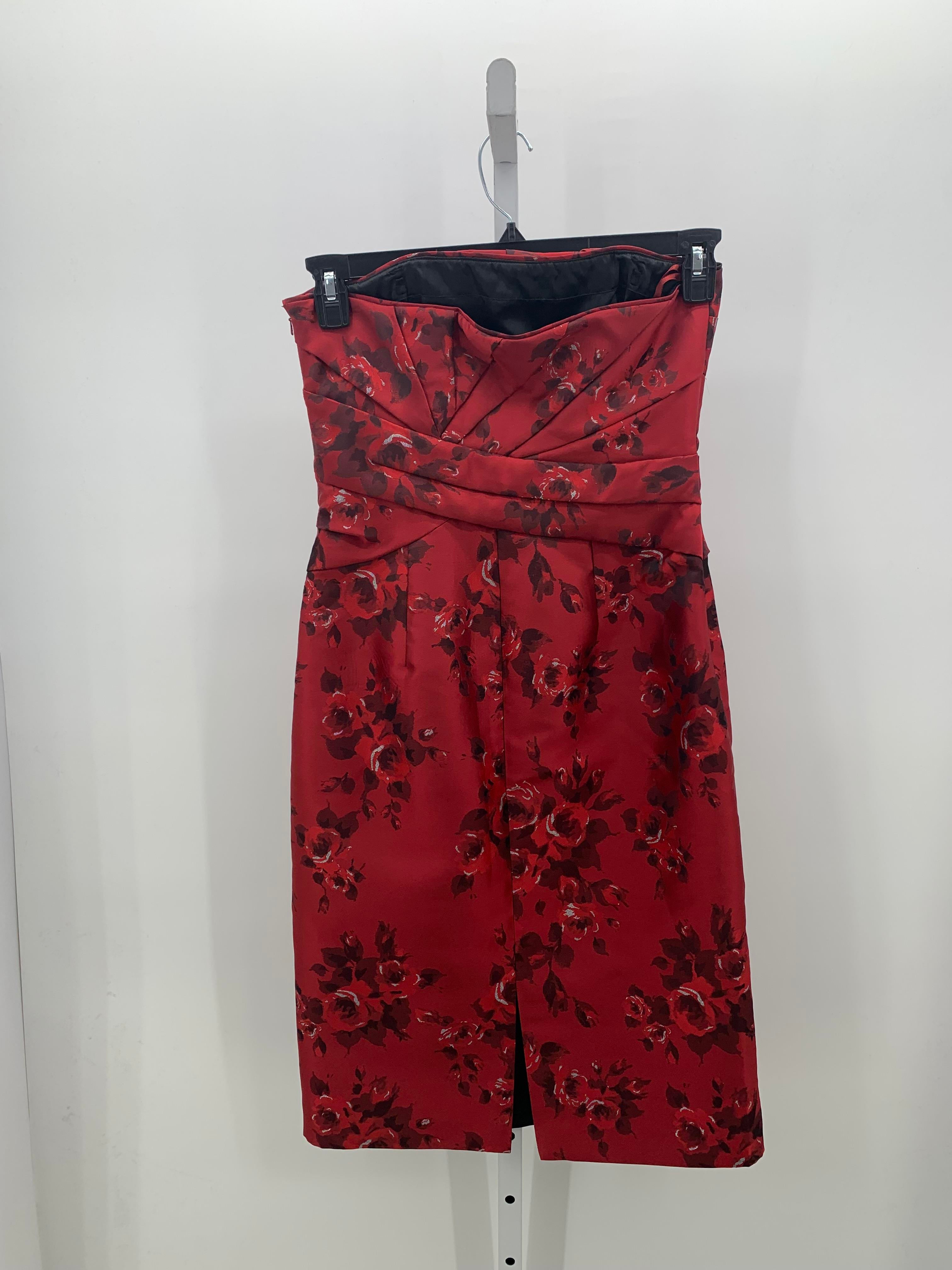 White House Black Size 6 Misses Sleeveless Dress