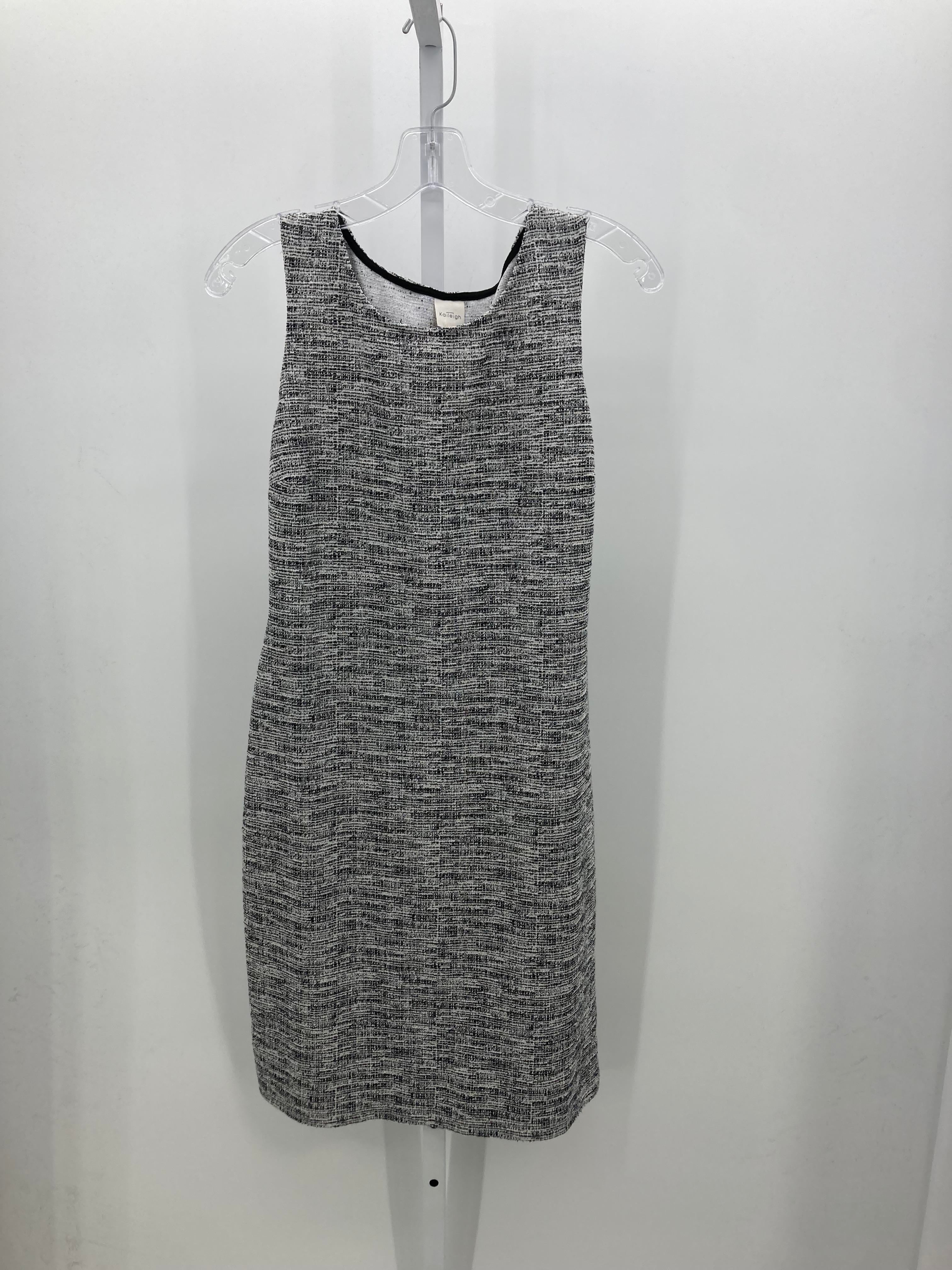 Size Medium Misses Sleeveless Dress