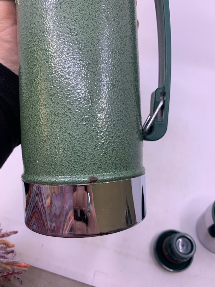 VTG ALDDIN INSULATED THERMOS.