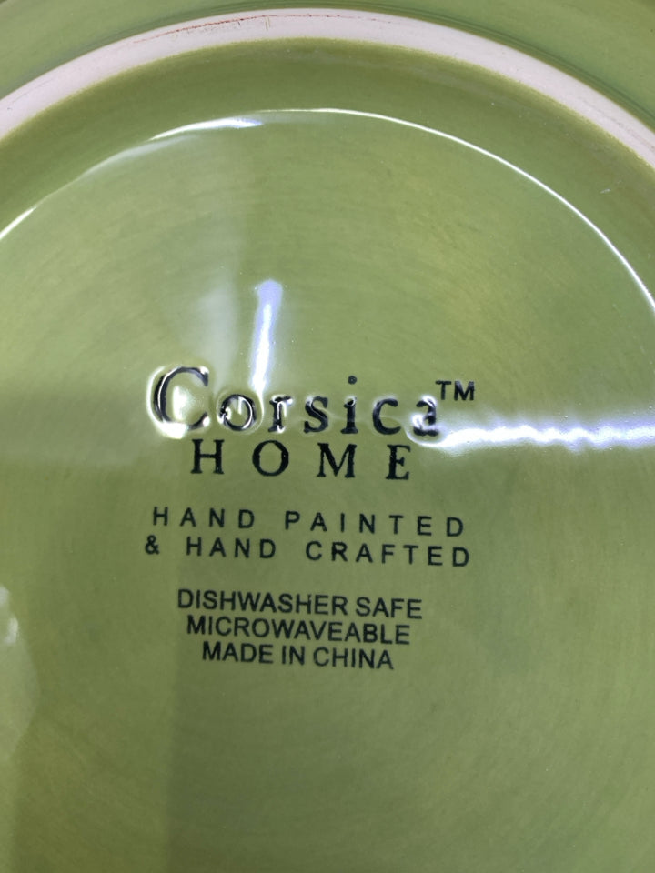 4 GREEN DINNER PLATES.