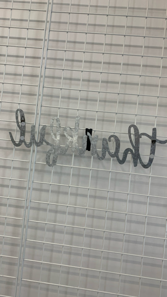 GALVANIZED METAL THANKFUL SIGN.