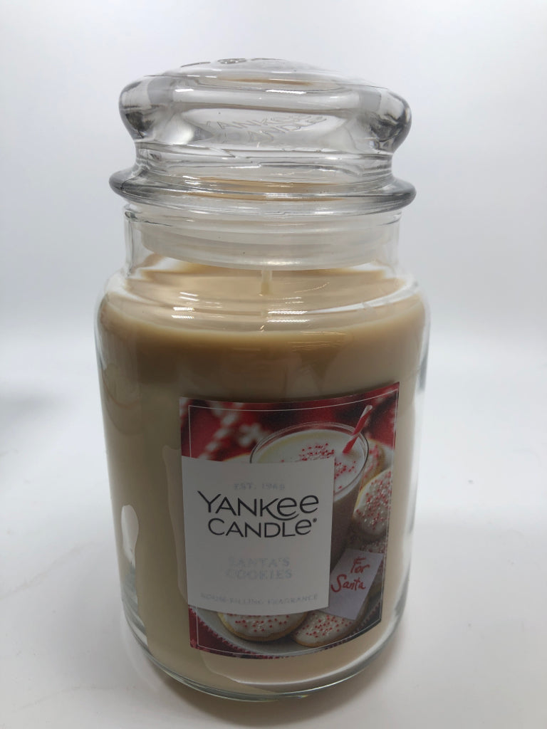 SANTA'S COOKIE YANKEE CANDLE.