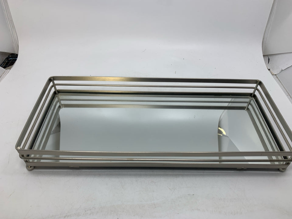 MIRROR VANITY TRAY.